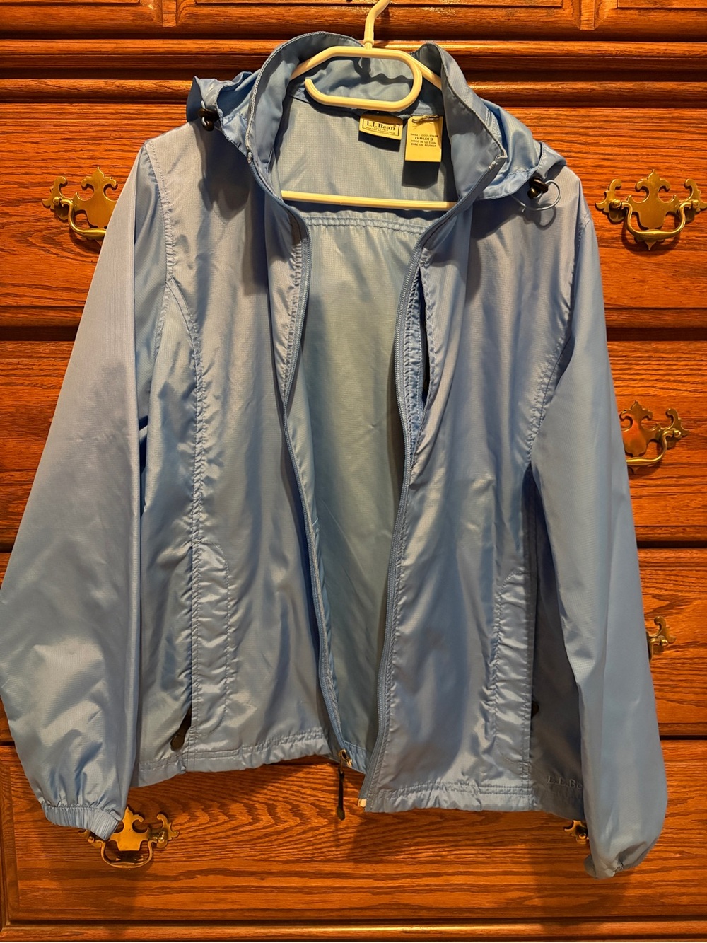 Suits & Blazers Subcategory Identification